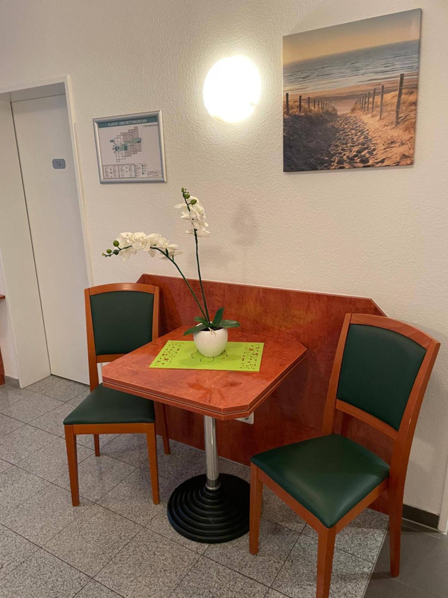 Hotel Merkenich Keulen Buitenkant foto